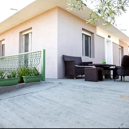 Liopetra Case de vacanță *